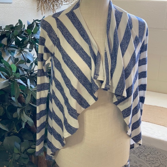 Poof Girl sweater - Picture 5 of 5